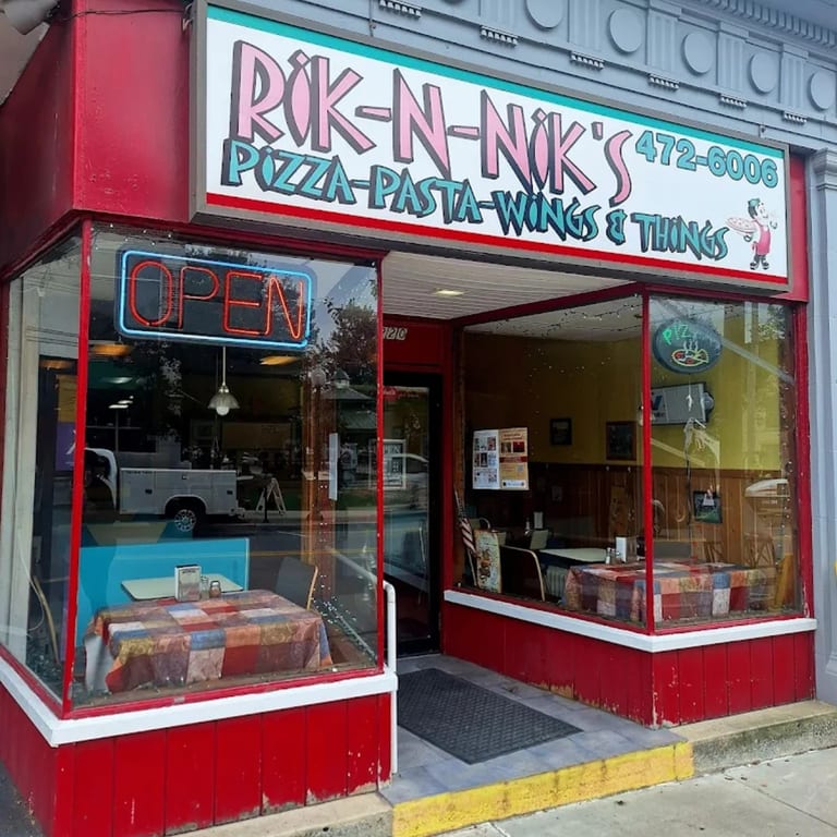 Welcome to Rik-N-Nik’s Pizza